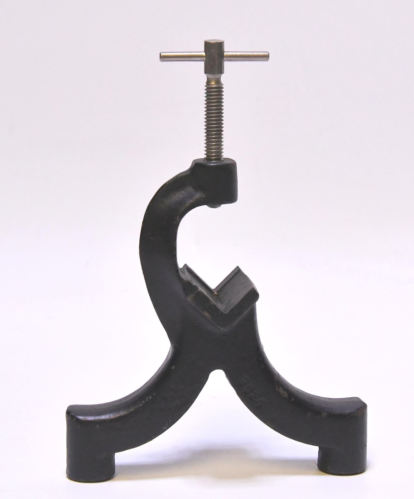 VINTAGE CAST IRON LAB STAND V CLAMP 8624
