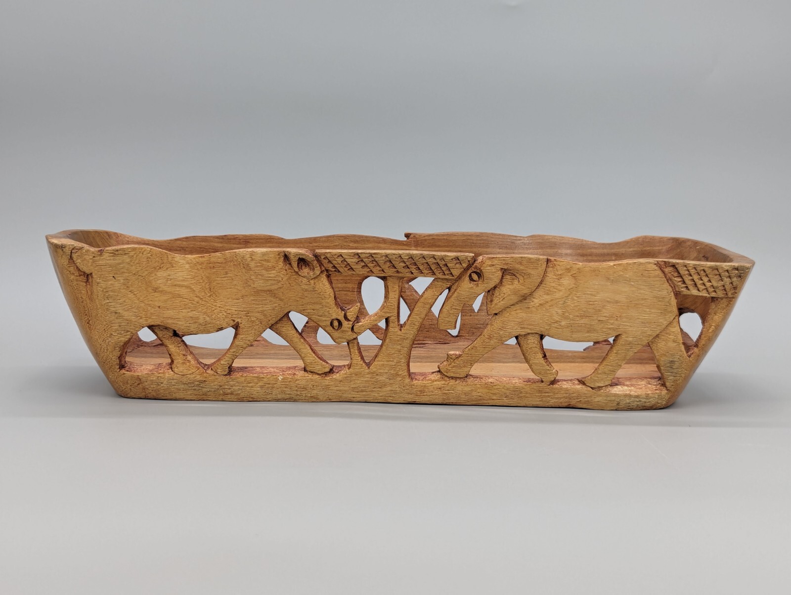 Safari African Hand Carved Wood Fruit Food Decorative Basket 14” Vintage
