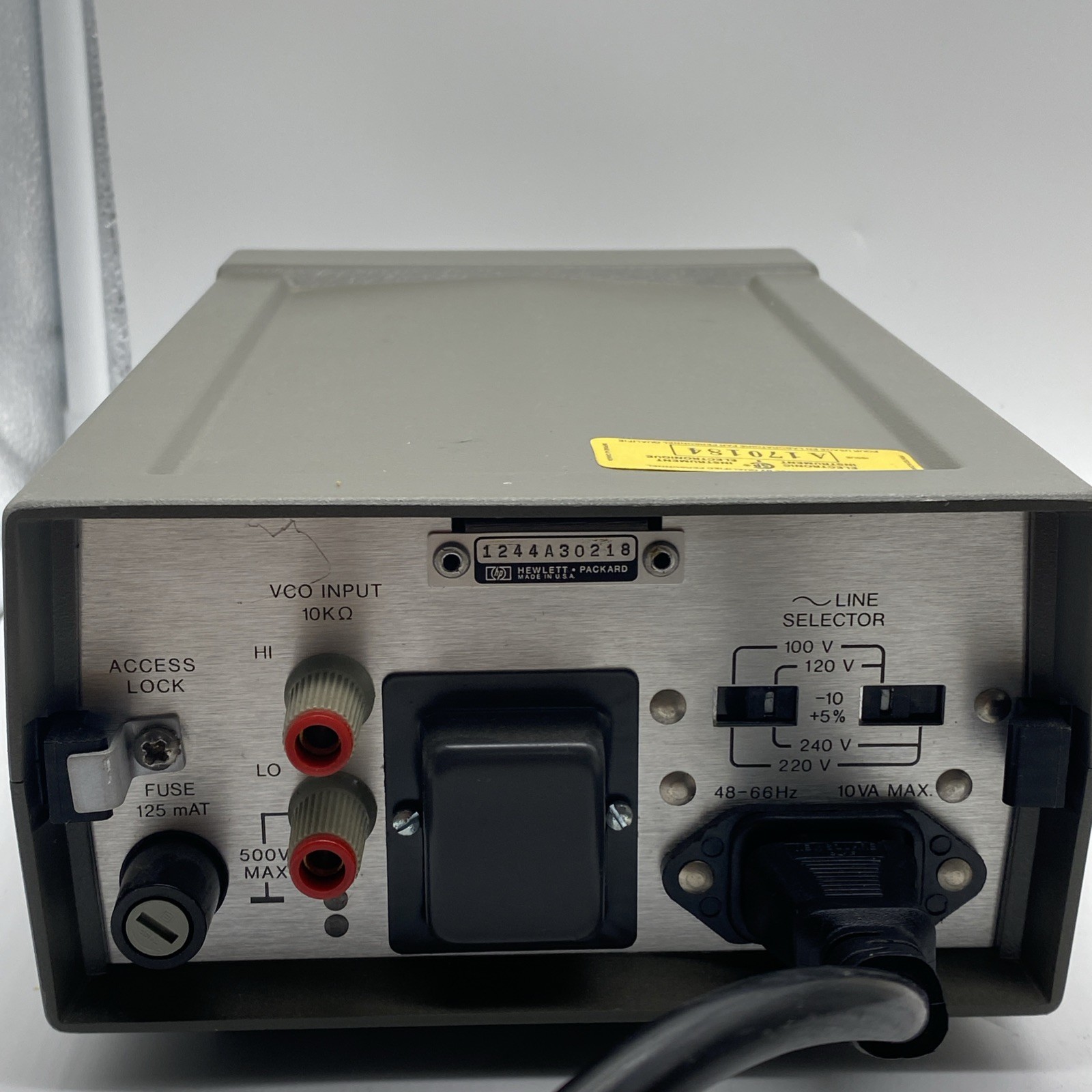 HP Agilent 3311a function signal generator S1