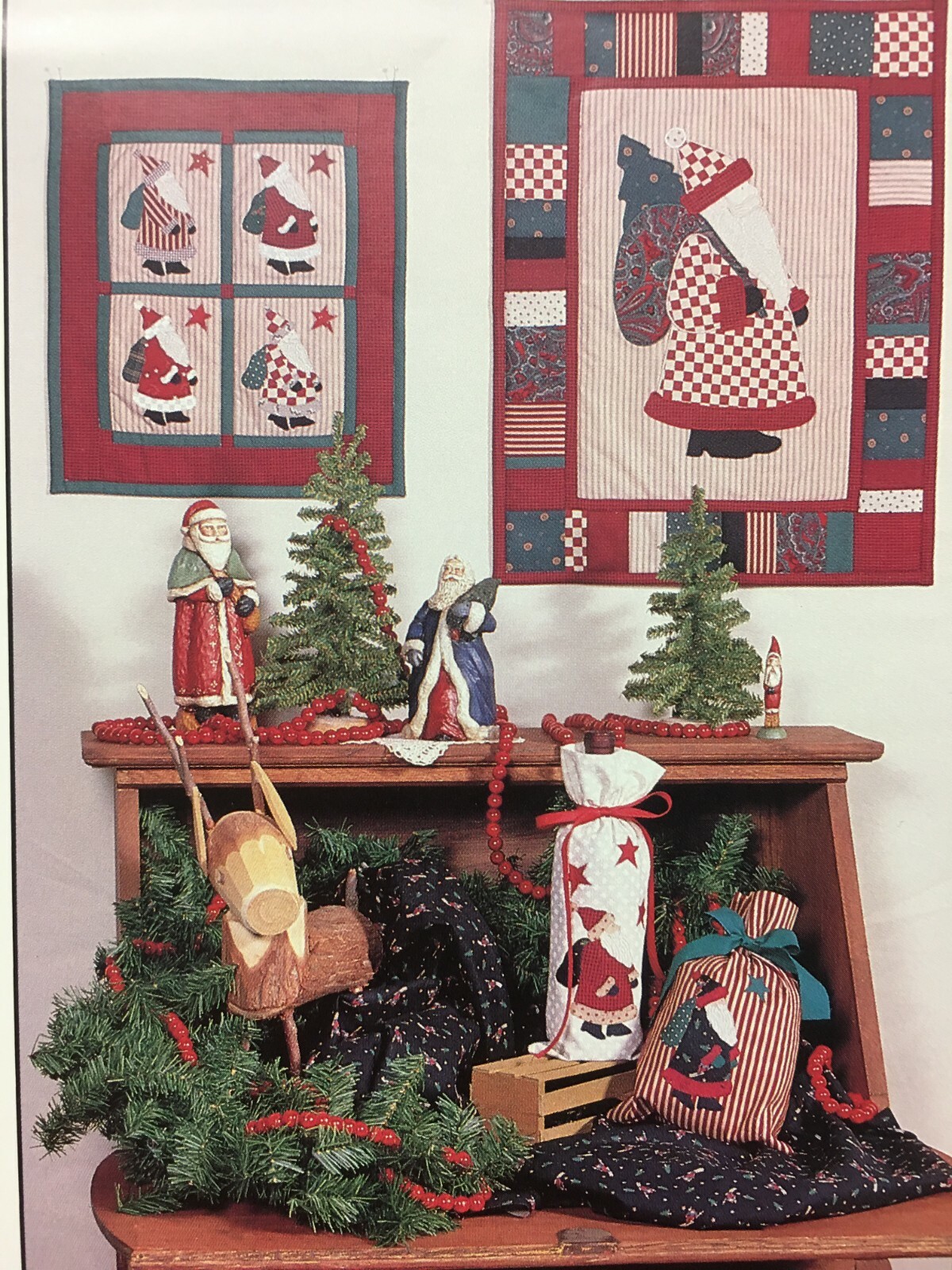 Mumm's The Word Santa's Season Wall Hanging Santa's (c) 1990