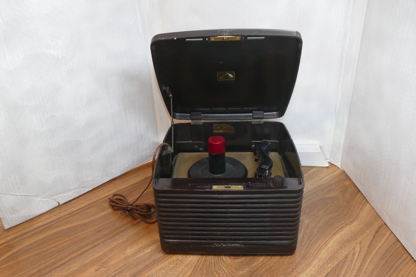 Vintage RCA Victor 45 rpm Record Player Model 45-EY-3 - As Is