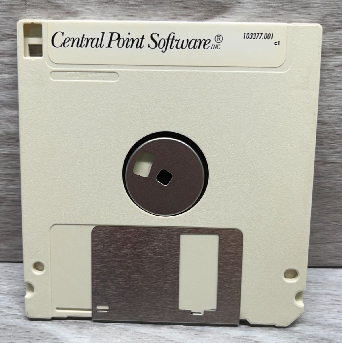 Scrapbook+ Version 2.2 Floppy Disk Software Instructions 1992 Central Point