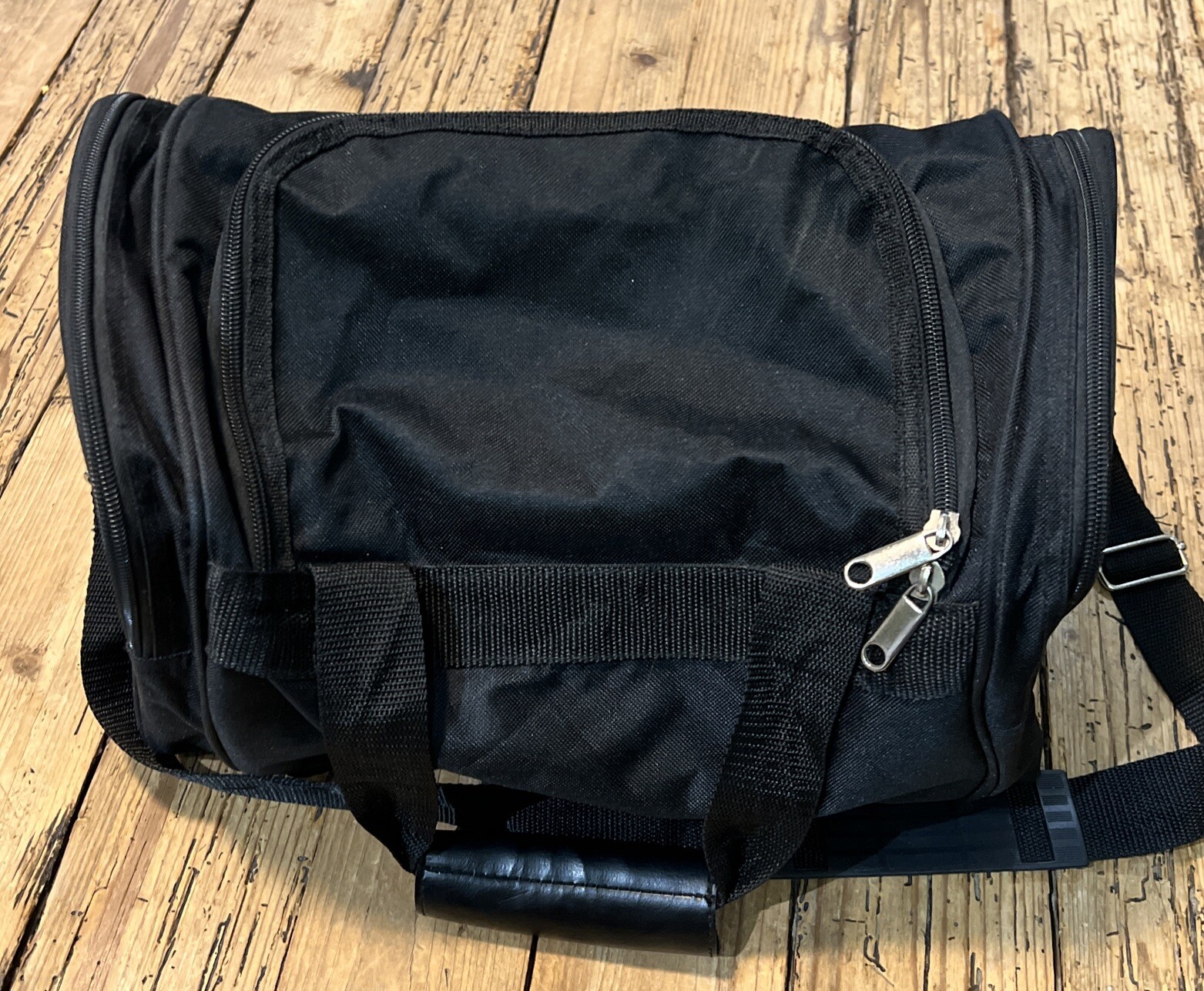 Carnegie Medium Travel Bag With Cross Body Strap Black