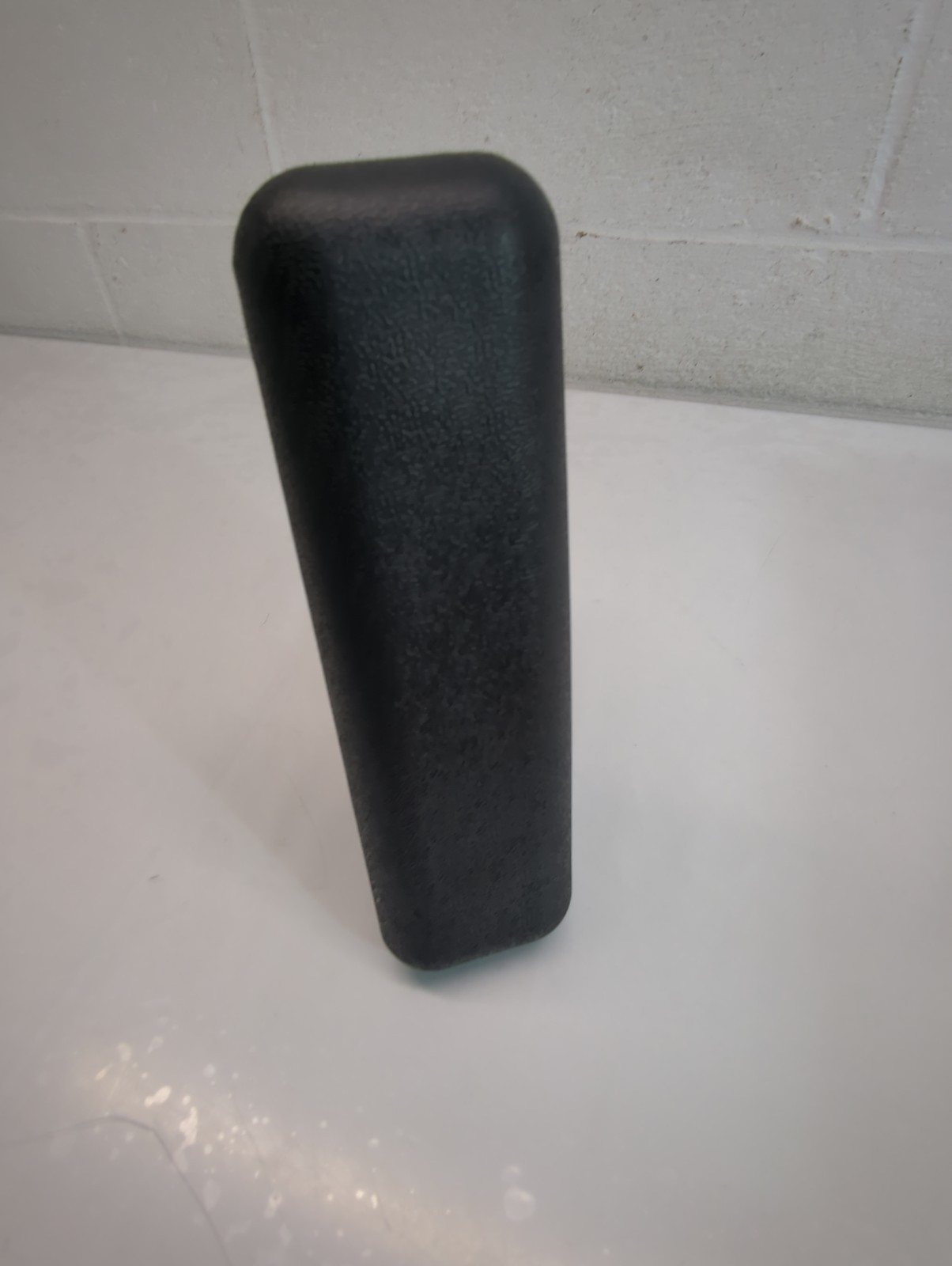 Havis C-ARM-102 Side Mount Armrest