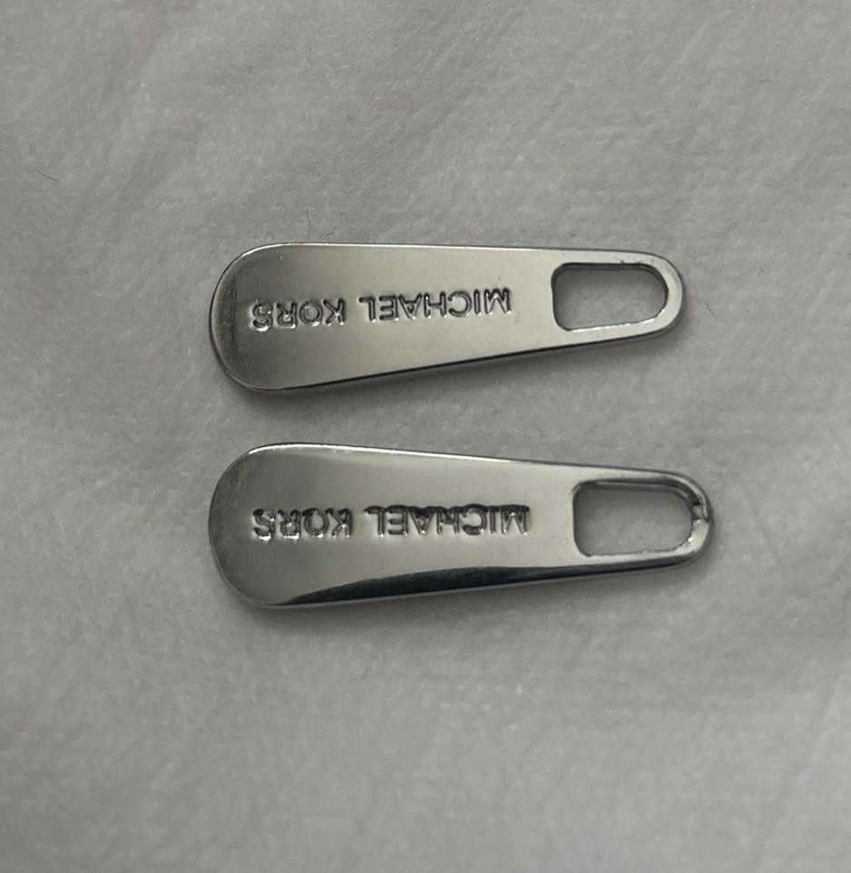 MICHAEL KORS Replacement Zipper Pulls (2 Pulls)