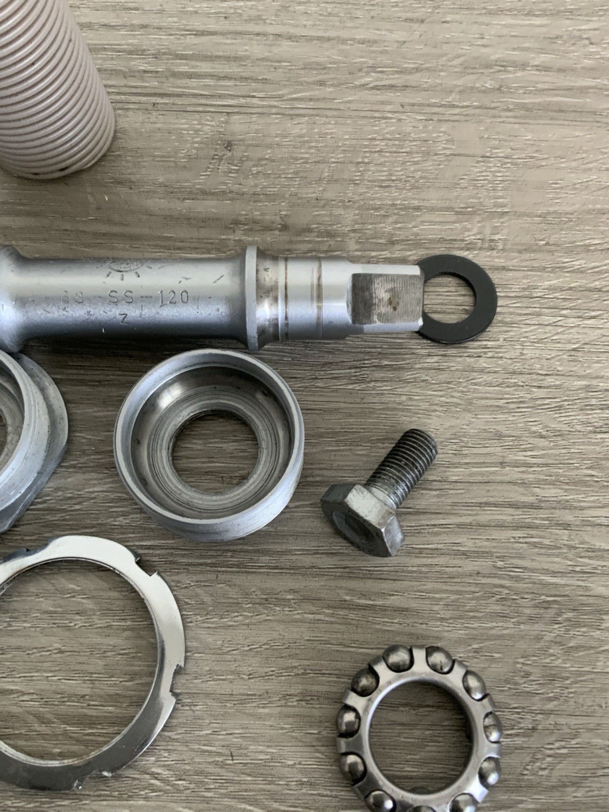 CAMPAGNOLO RECORD BOTTOM BRACKET 68-112 MM FRENCH THREADING