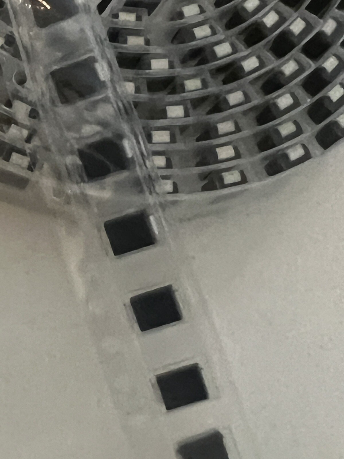 SK210 Scotty Diodes 100 V 2A Micro Commercial (50 Pcs)SMD