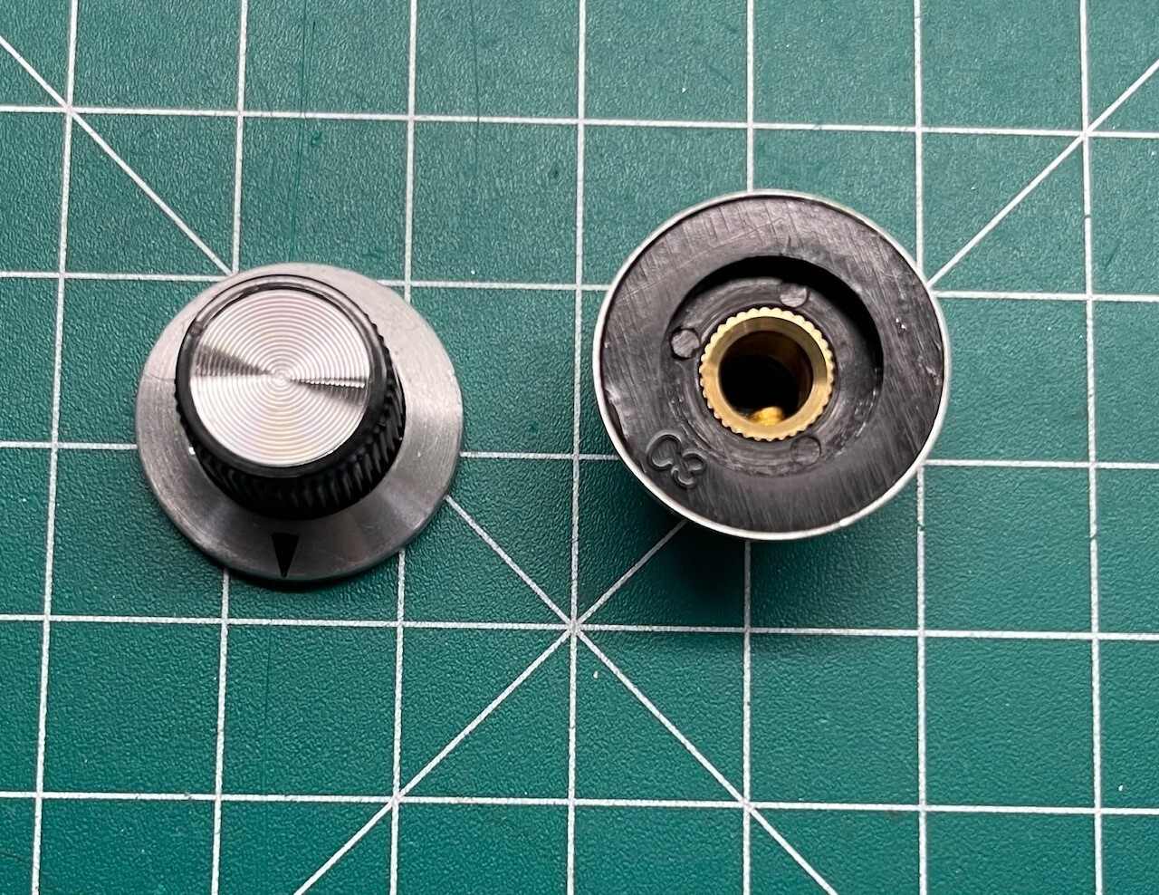 Aluminum Knobs 24mm Retro Metallic Arrow Pointer 100 pcs