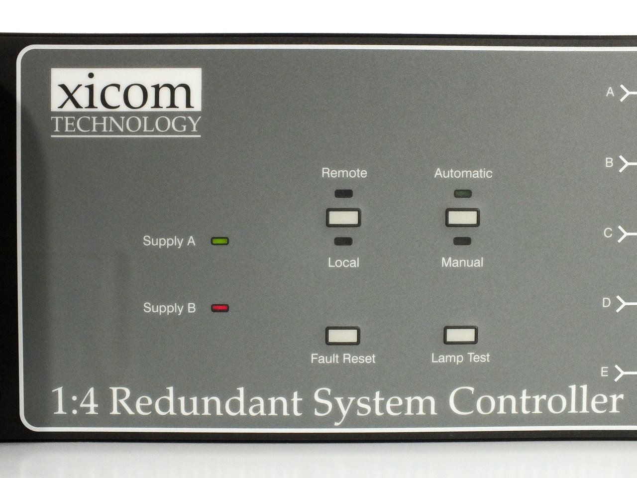 Xicom XTC-140D 1:4 Redundant System Controller 305-0244-101 with 4 Cable Sets