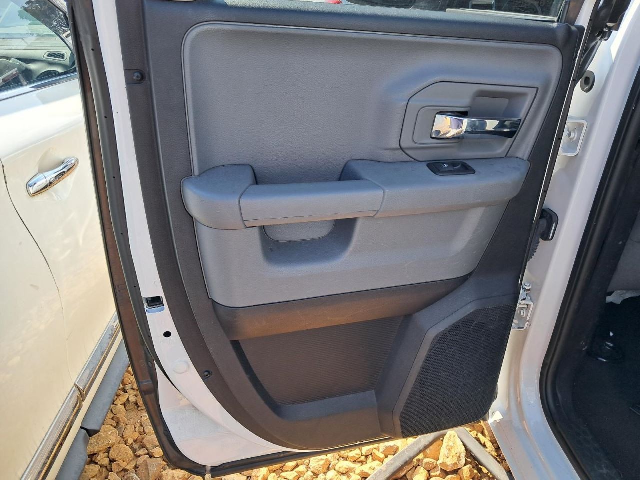 TDODR1500 2018 Glove Box 4797760