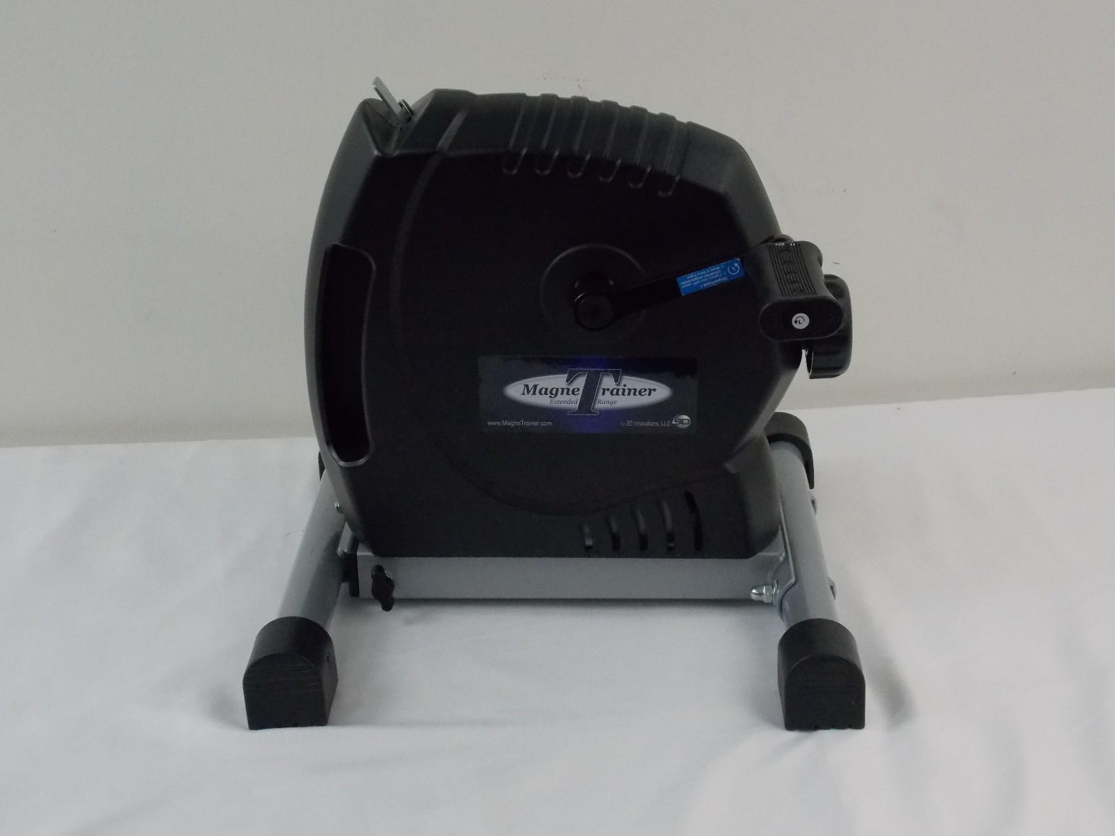 MagneTrainer-ER Mini Exercise Bike Arm and Leg Exerciser by 3D innovations