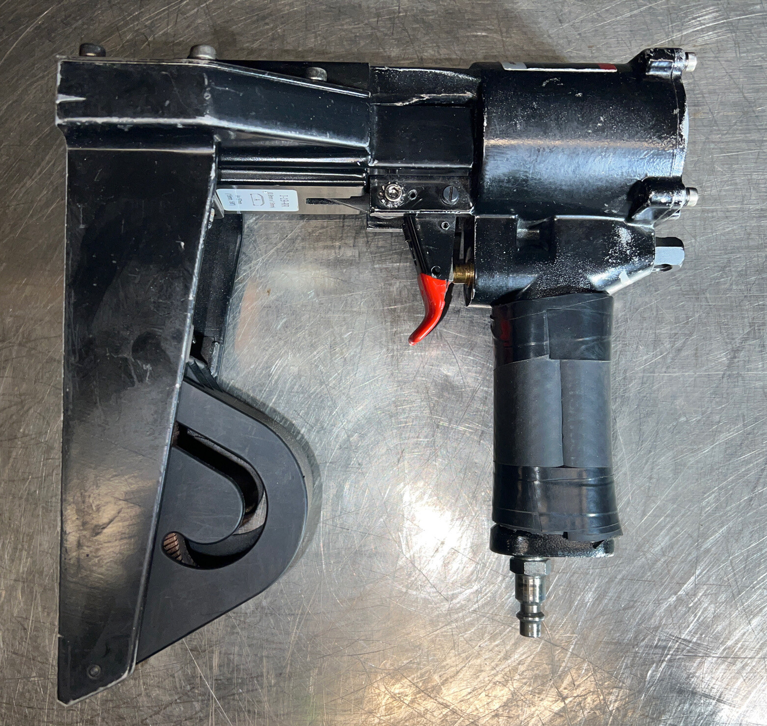 Uline Pneumatic Roll Feed Carton Stapler I-19-RR