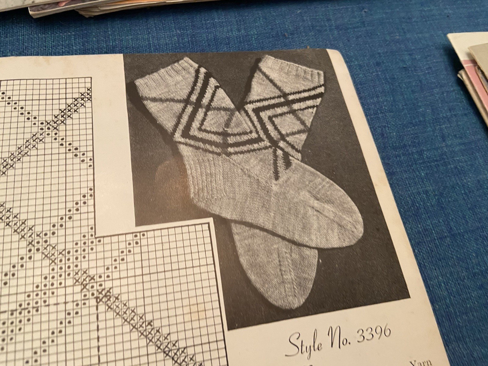 1949 BERNAT HANDICRAFTER #20 Socks Anklets Accessories