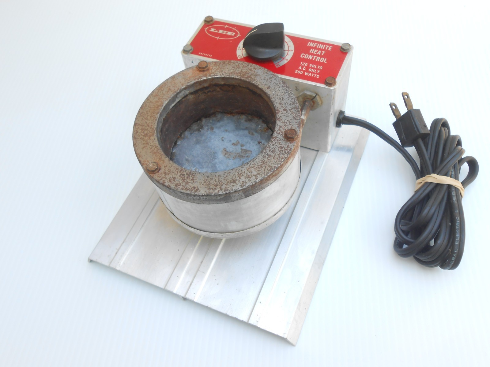 LEE PRECISION MELTER INFINITE HEAT CONTROL ELECTRIC METAL MELTER