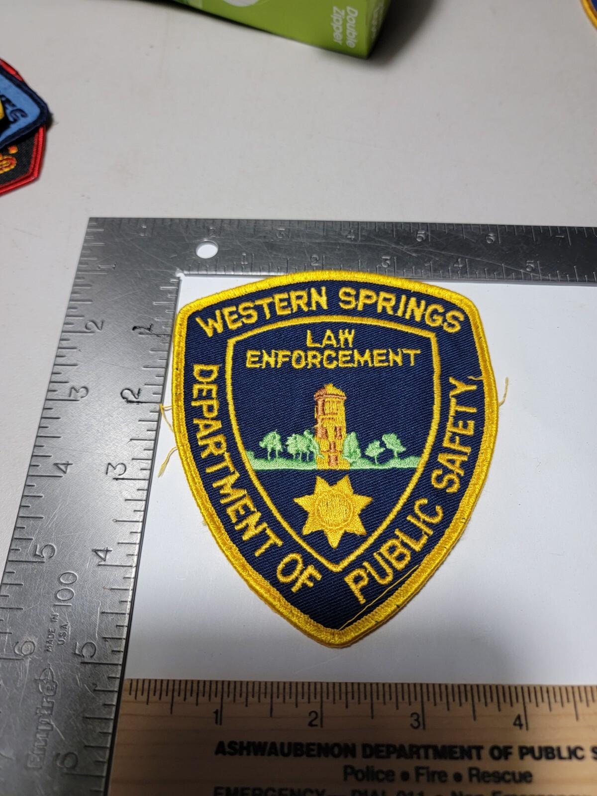 GGb4 Police patch Illinois Used Western Springs Public Safety Law Enforcement