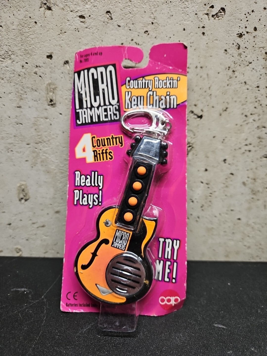 Vintage 1995 Cap Toys Micro Jammers Country Rockin' Key Chain