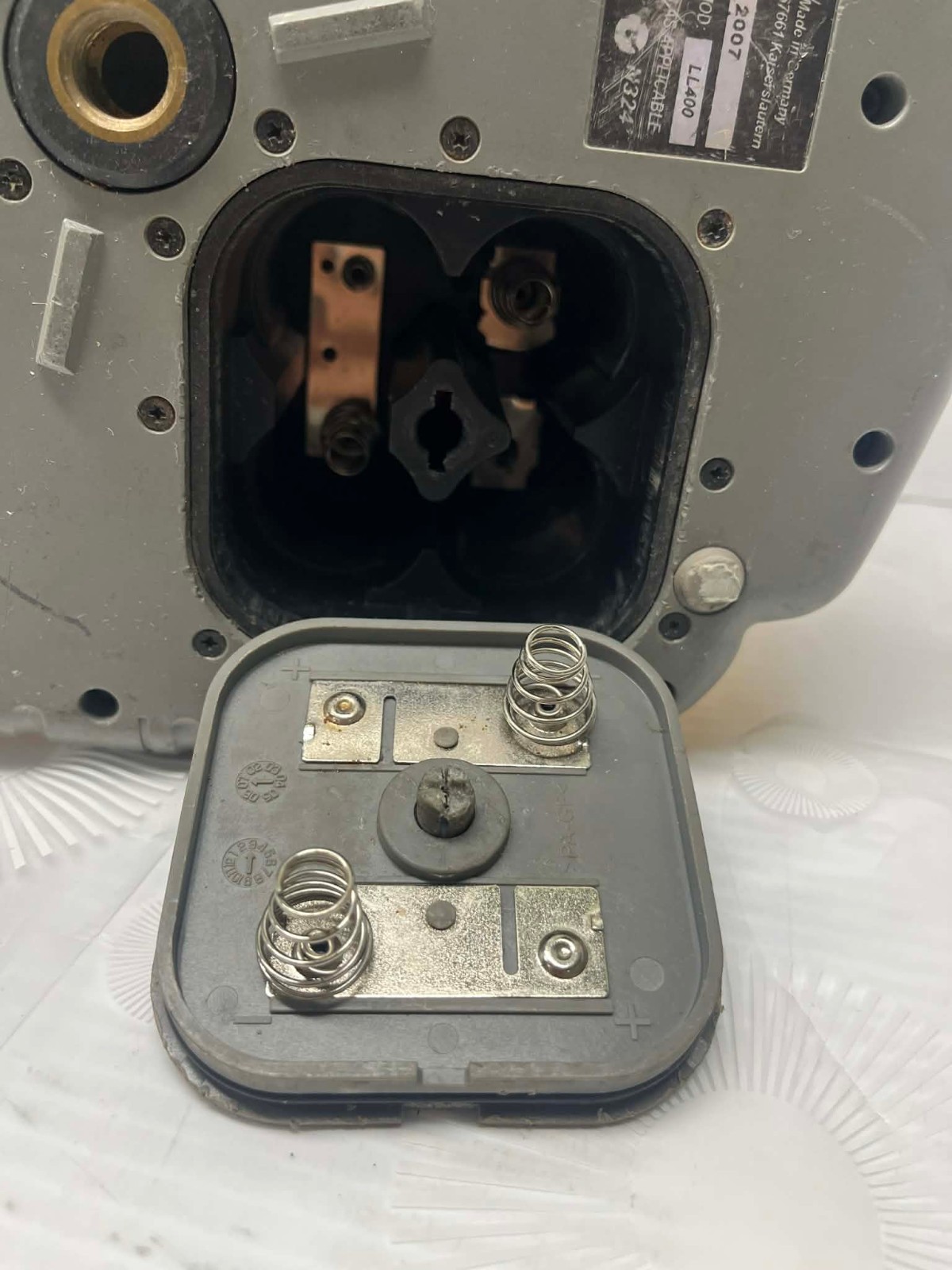 TRIMBLE SPECTRA PRECISION LL400 SELF LEVELING ROTATING LASER LEVEL (NO RECEIVER)