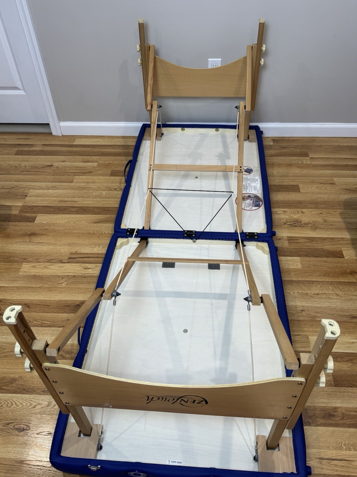 Portable Massage Table Folding Adjustable Wooden Spa Bed w/ Black Carry Case