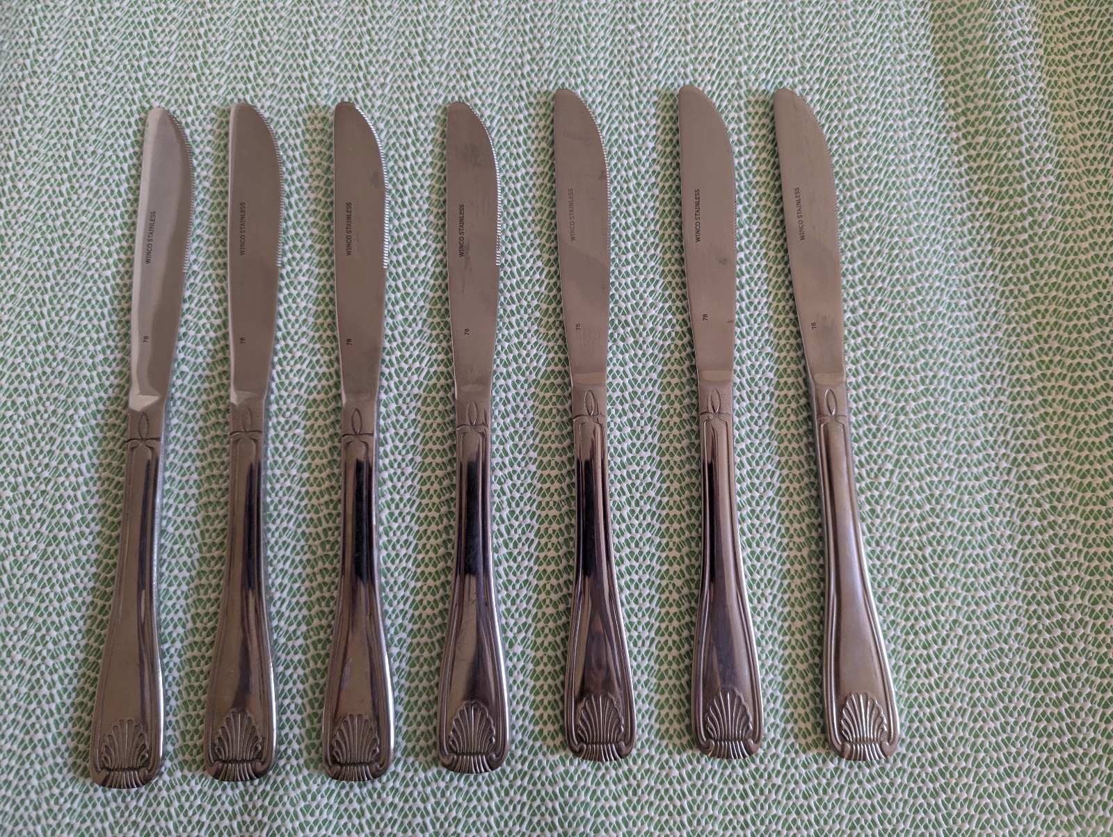 Lot of 7 Winco Toulouse Dinner Knife Knives Shell Heavy Stainless Flatware