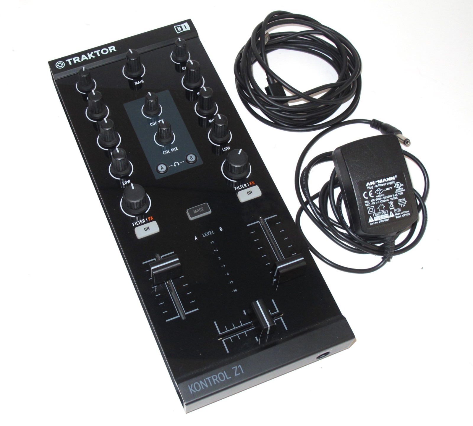 Native Instruments Traktor Kontrol Z1 DJ Mixing Interface MINT Bundle w/ USB PWR