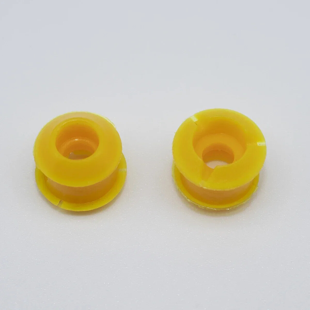 2Pcs For Hummer H2 Automatic Transmission Shift Cable Bushing Grommet 2003-2009