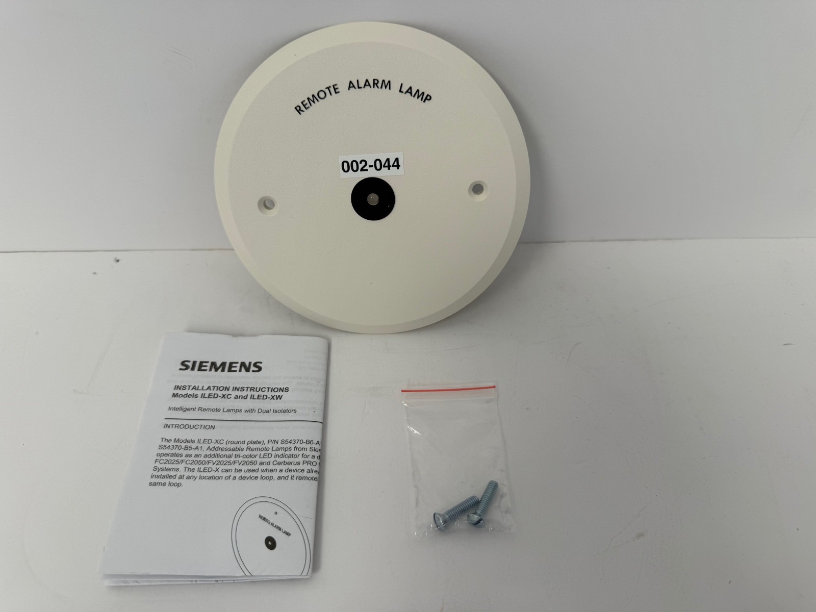 SIEMENS S54370-B6-A1 ILED-XC INTELLIGENT LAMP CEILING MOUNT NEW OPEN BOX