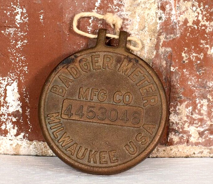 Vintage Metal Badger Meter Brass Water Cover Milwaukee USA MFG Co 4453046