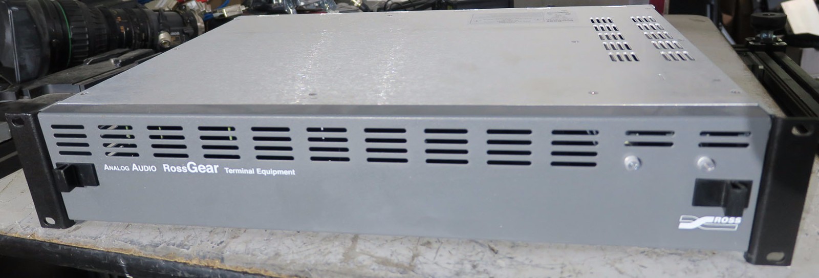 Ross modular frame with 4x tda7891 timecode distribution cards -78