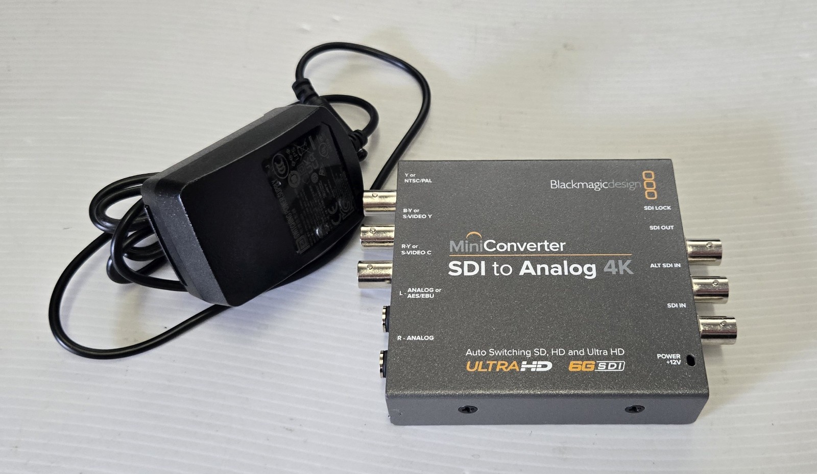 Blackmagic Design Mini Converter SDI to Analog 4K