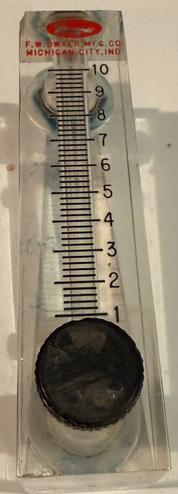 2 Dwyer Series Visi-Float Acrylic Flow Meter 0 - 10