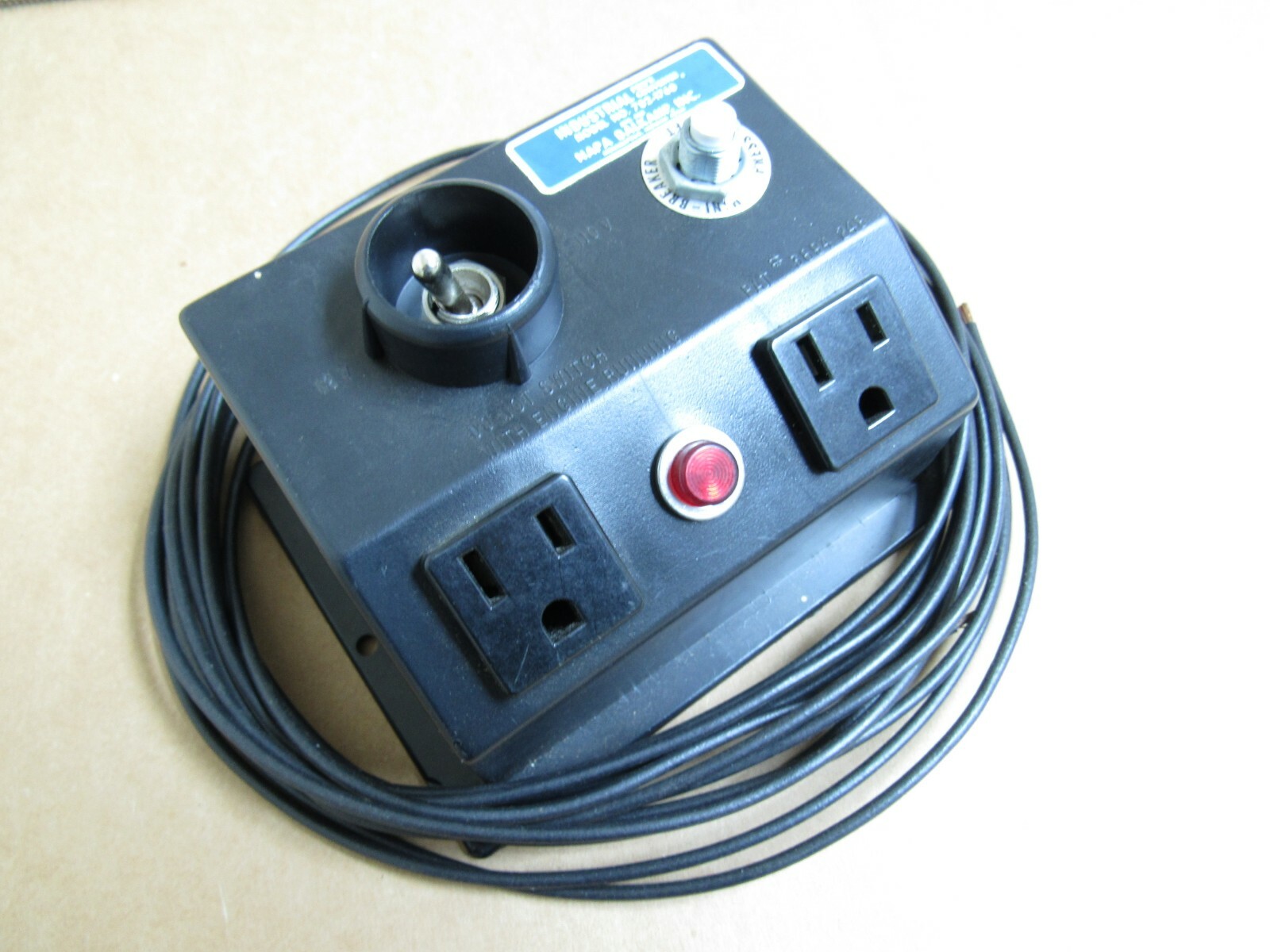 Vtg NAPA Balkamp Power System Industrial Power Converter 782-1760 12V to 110V DC