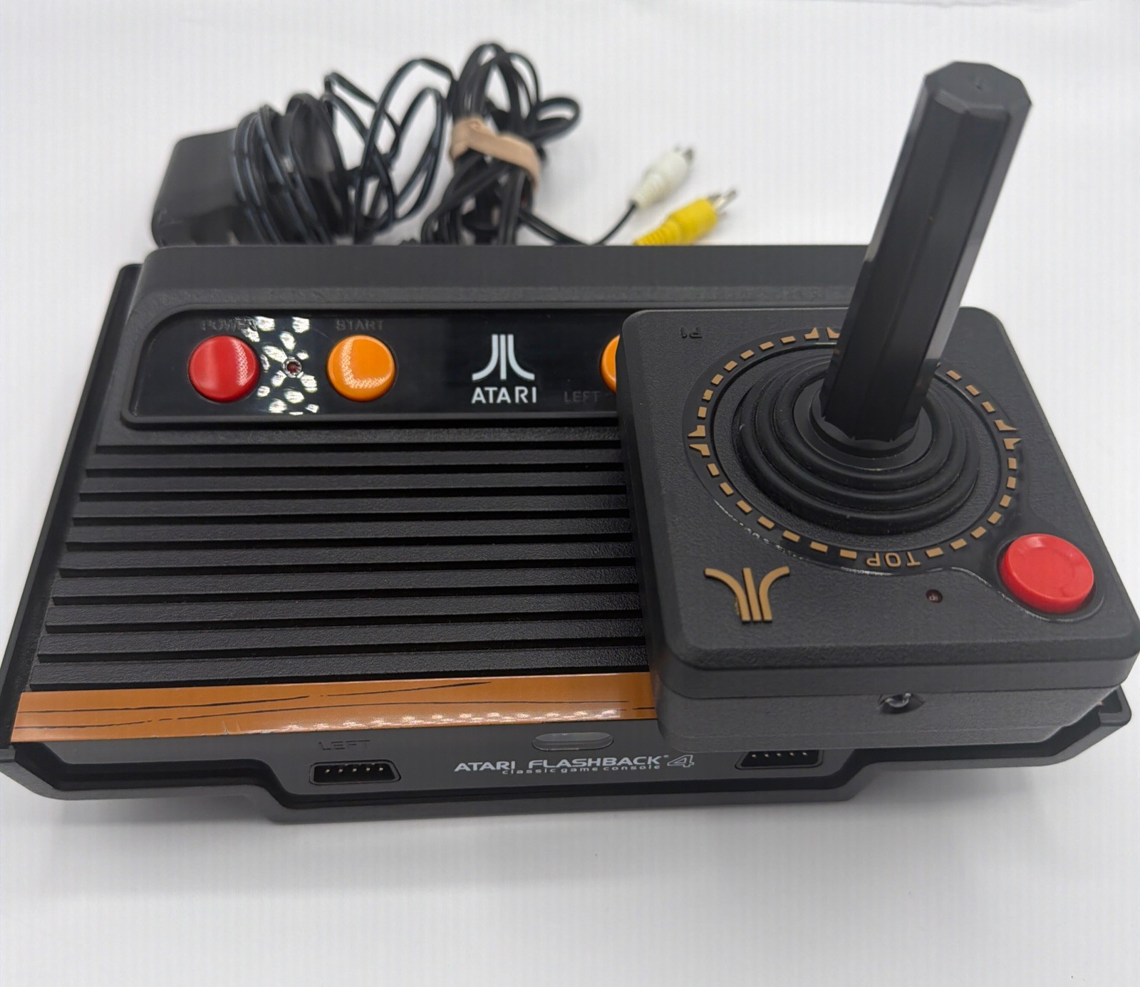 Atari Flashback 2 Bundle With One Controller. Nostalgic Mini Version