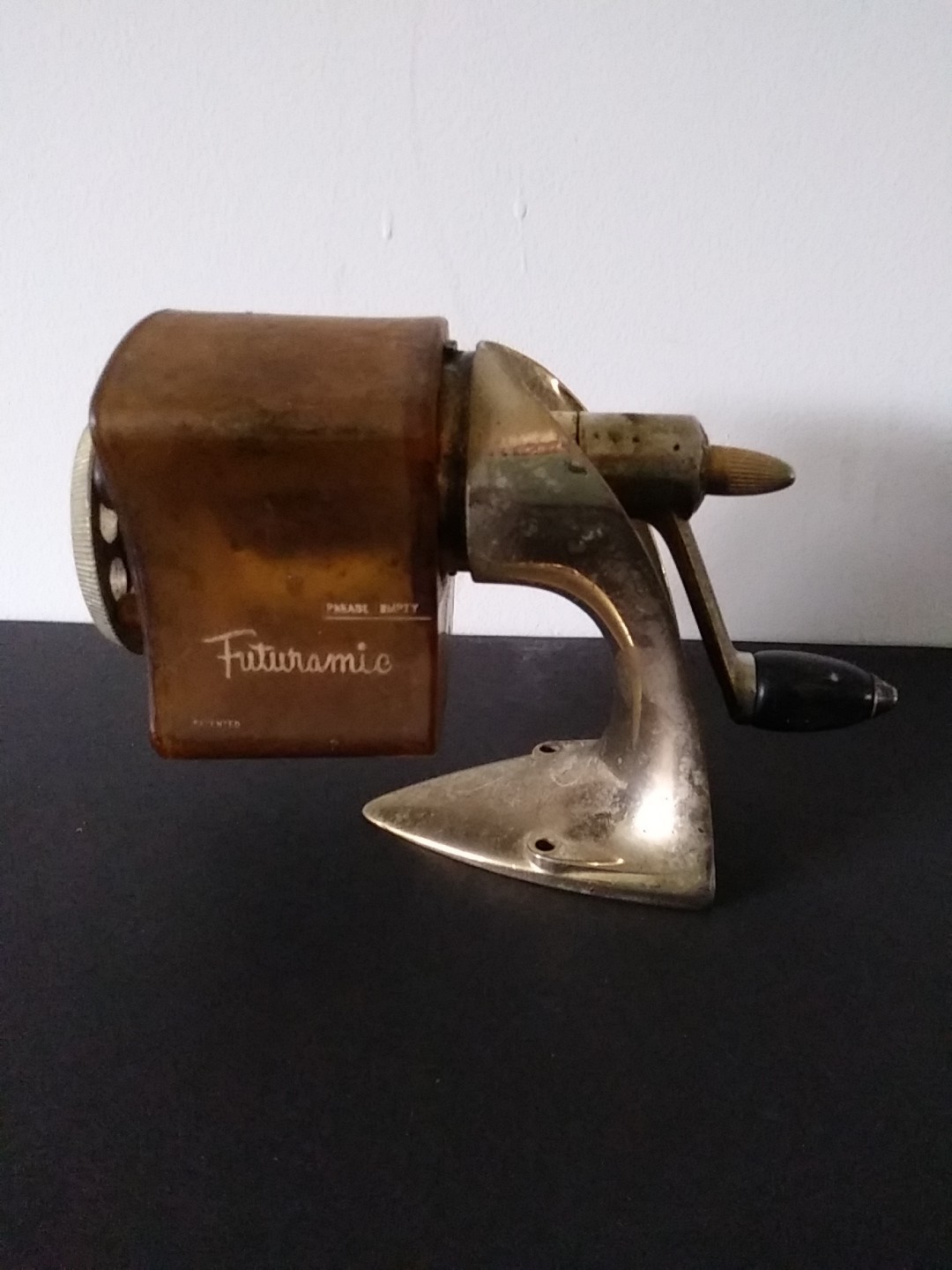 FUTURAMIC PENCIL SHARPENER Wall or Desk Mount Amber