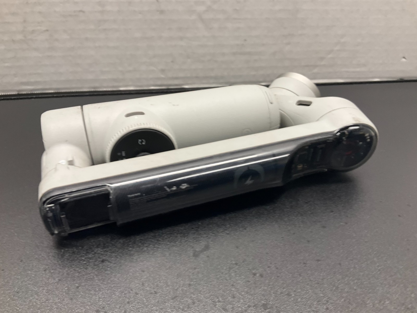 Insta360 Flow Gimbal Stabilizer for Smartphone AI White