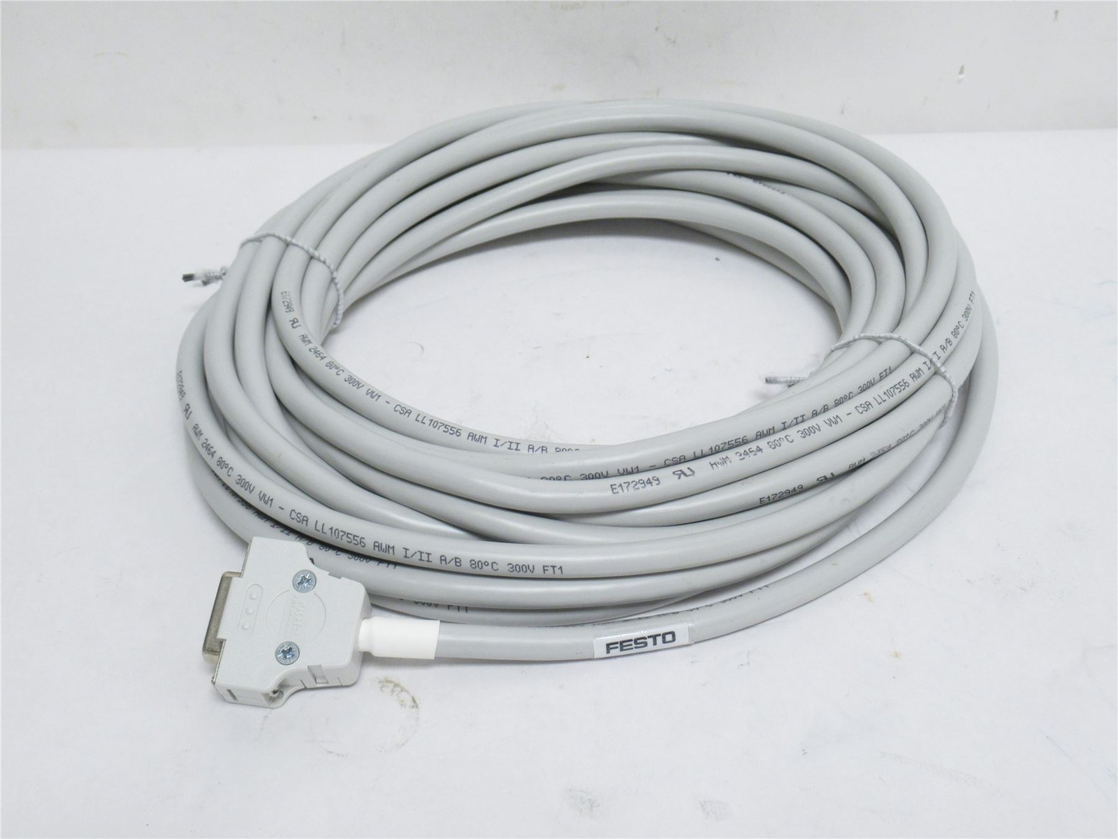 241623 New-No Box; Festo KMP6-15P-12-10 Connecting Cable 527545; 10m Length