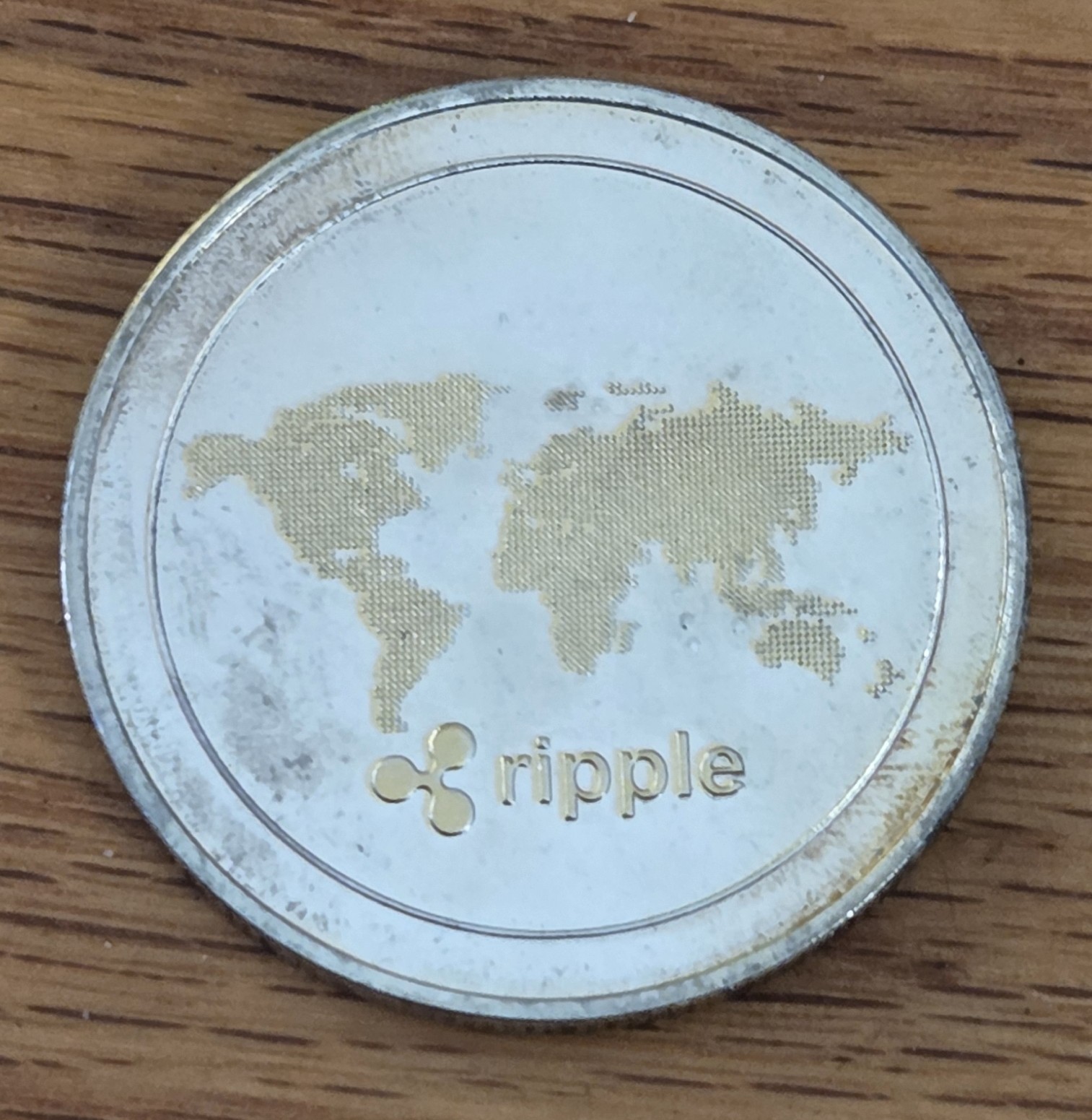 Ripple XRP Collectible Gold & Silver Plated Commemorative Crypto Coin