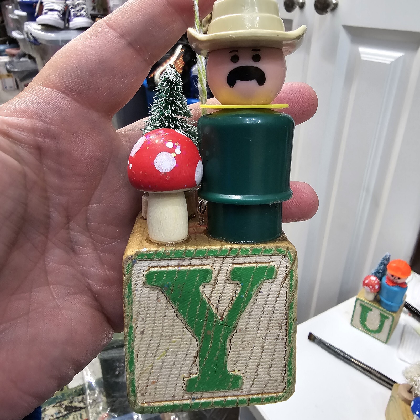 Vintage building block  Fisher Price Little People Christmas Ornament Letter Y