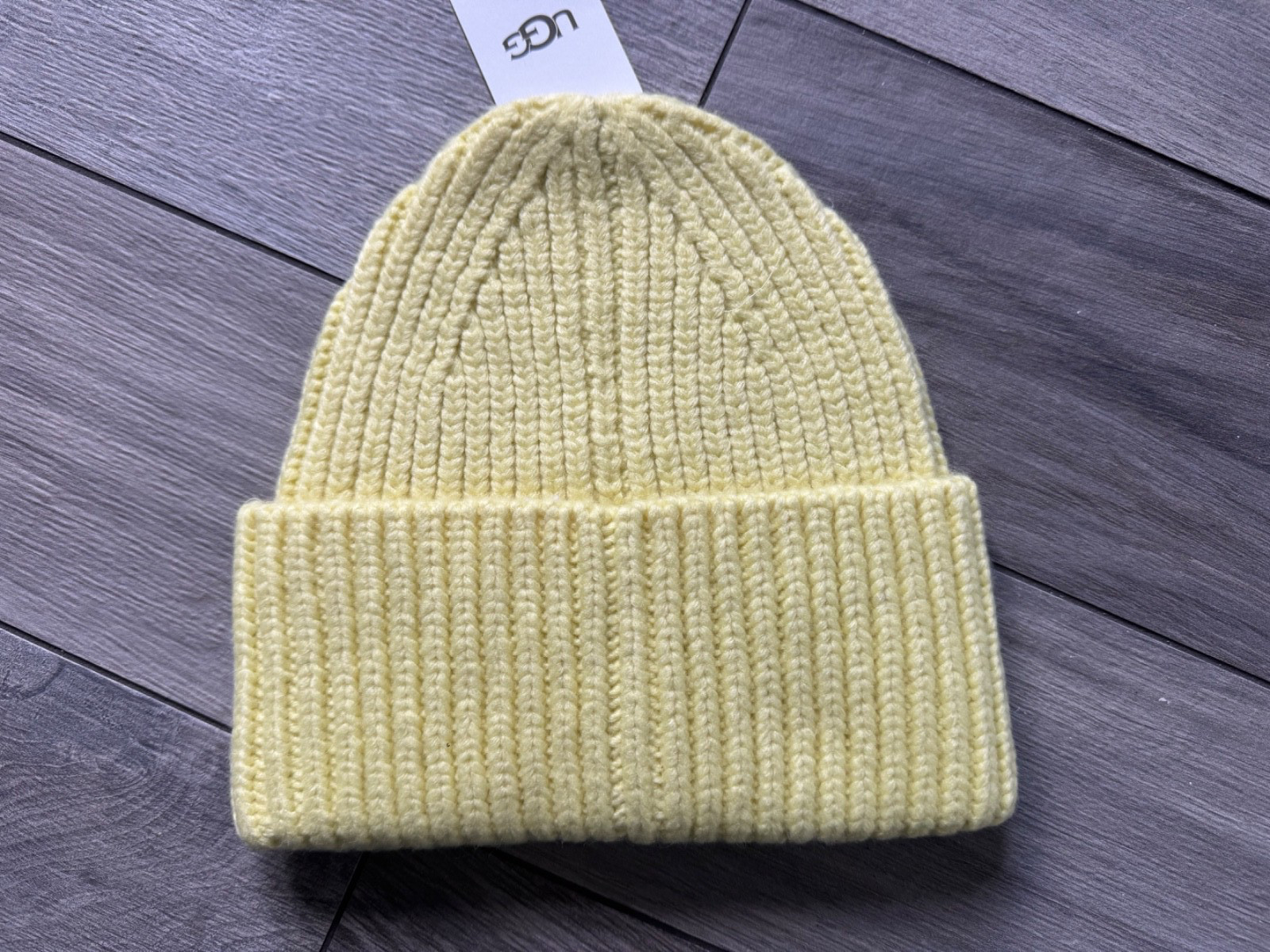 UGG CHUNKY UNISEX RIBBED CUFFED KNIT BEANIE, PURPLE,IVORY,OLIVE,YELLOW, NWT, OS