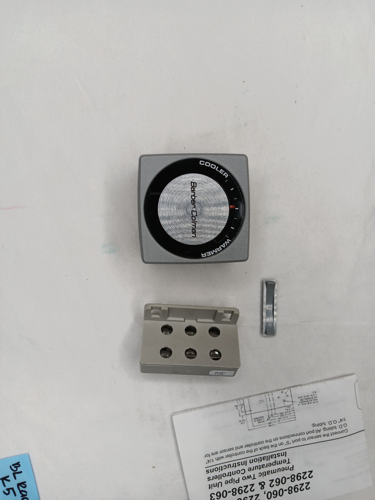 Schneider Electric 2298-060 Unit Ventilator Thermostat