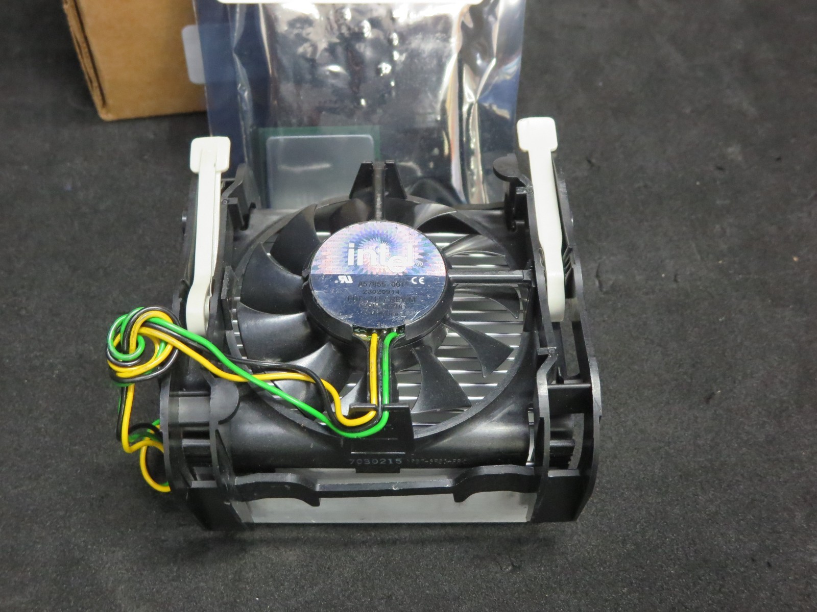 Intel 83-9310 Processor/Fan Assembly