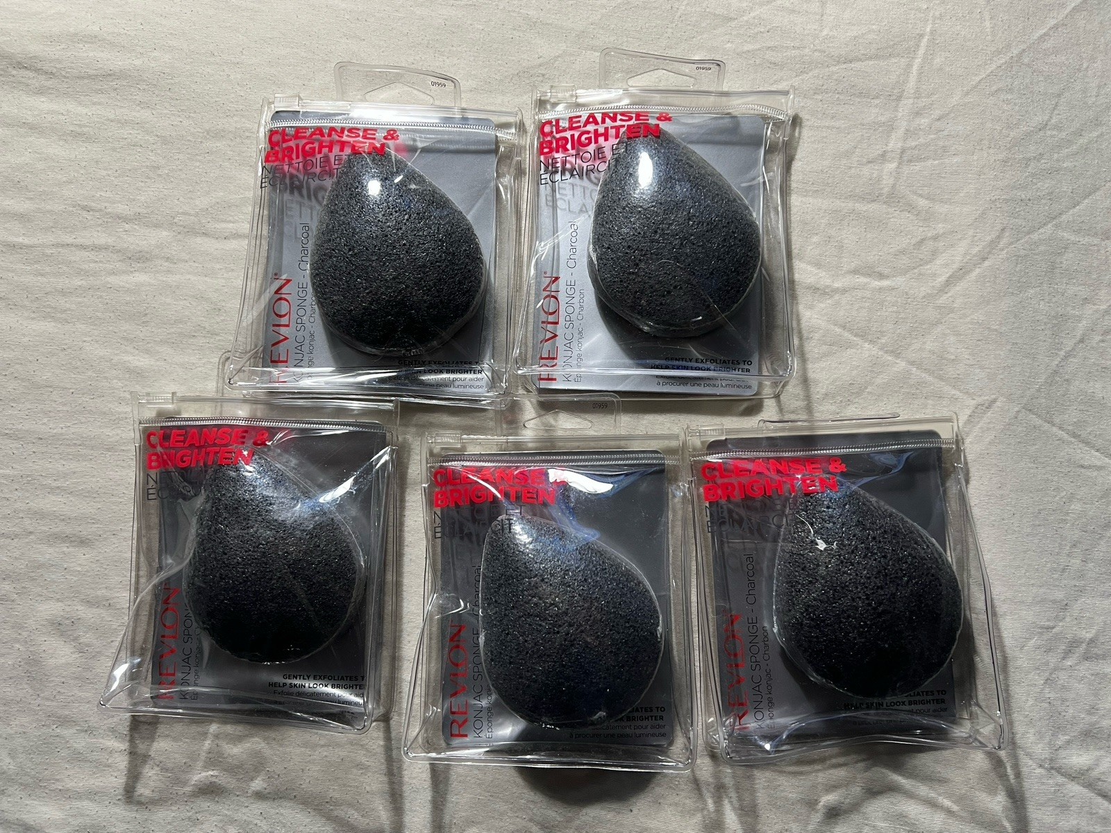 Pack of 5 Revlon Cleanse & Brighten Konjac Sponge Charcoal