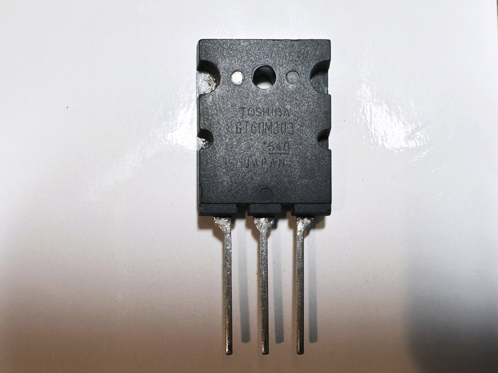 1X GT60M303 Toshiba N Channel IGBT 900V 60A 170W TO-3P Fast Switching