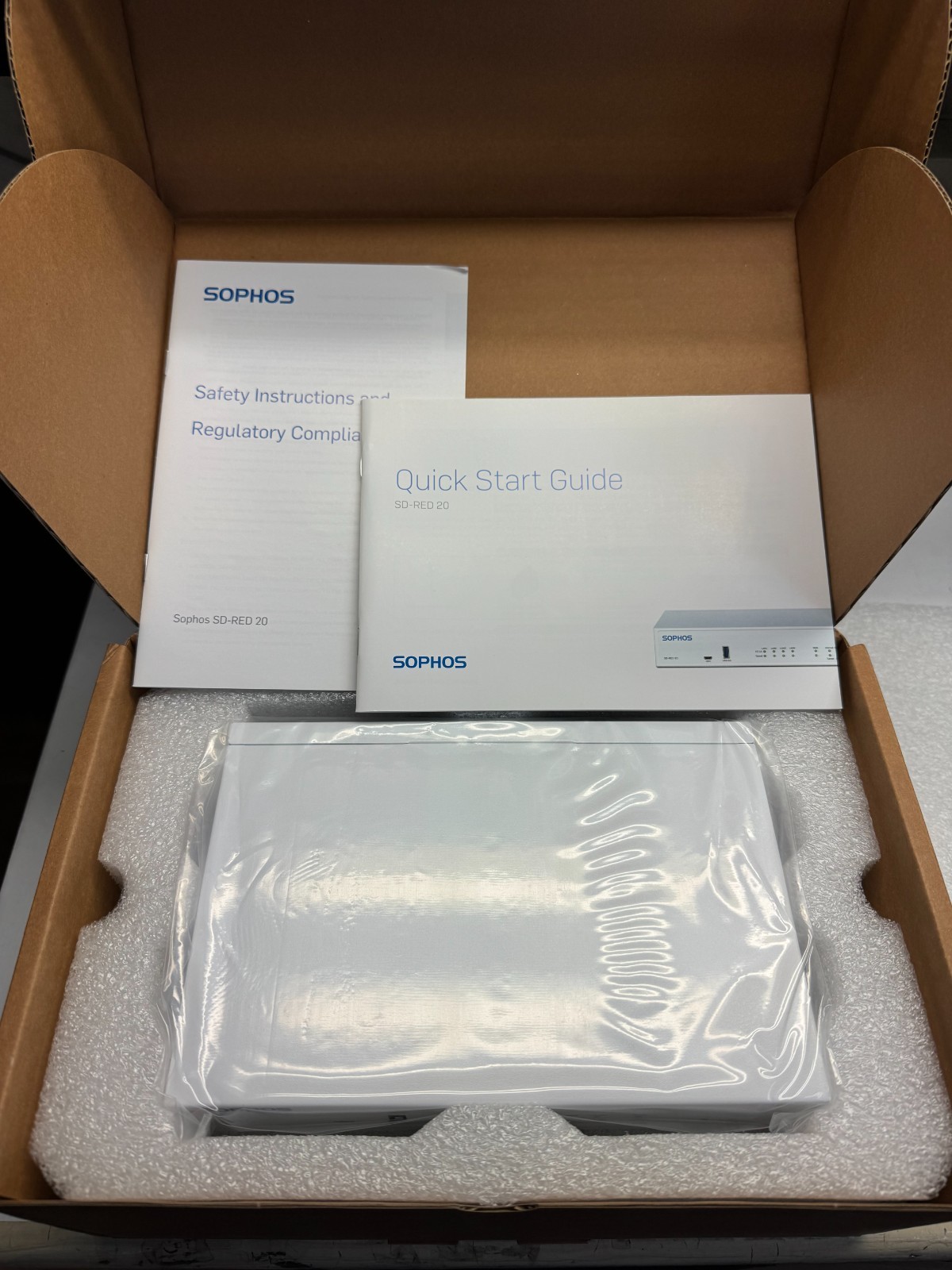 U28102 Sophos SDRED 20 SDWAN Edge Device 4 LAN Ports w Power Adapter In  G2U