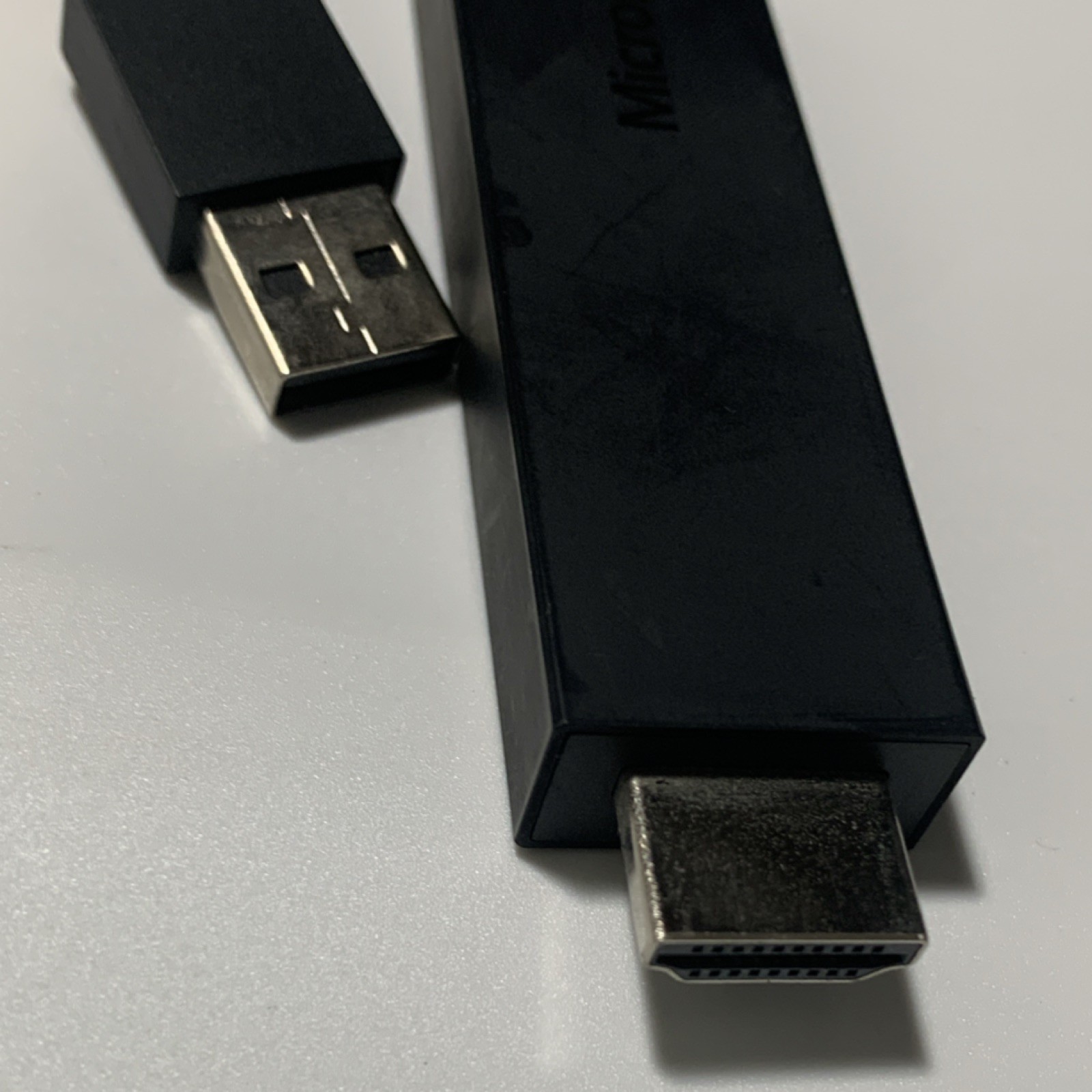 Microsoft Wireless Display Adapter HDMI USB Black Dongle