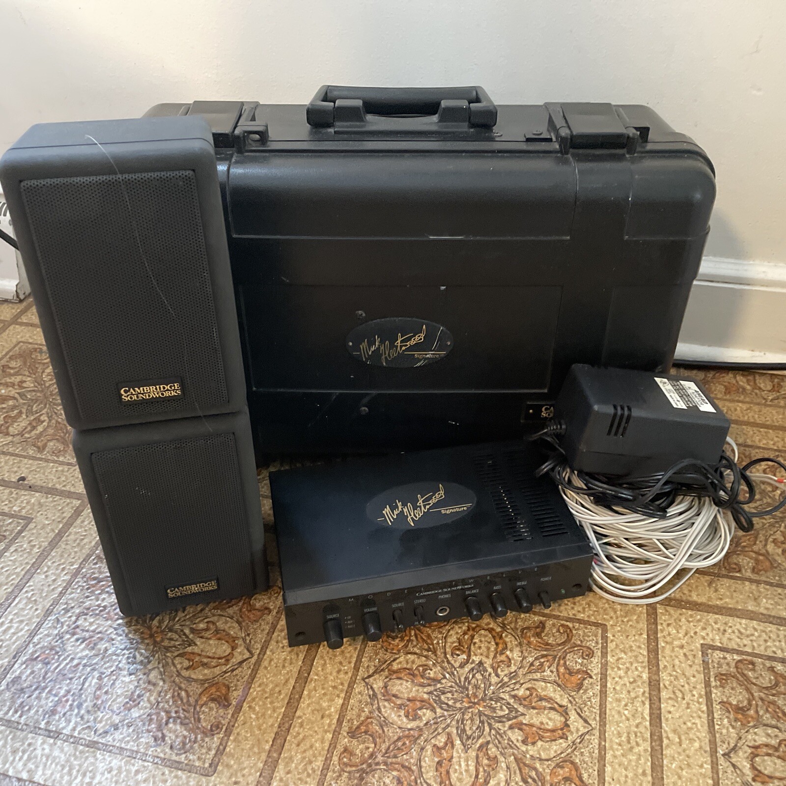 Cambridge Soundworks Mick Fleetwood Signature Kloss New Ensemble III Portable