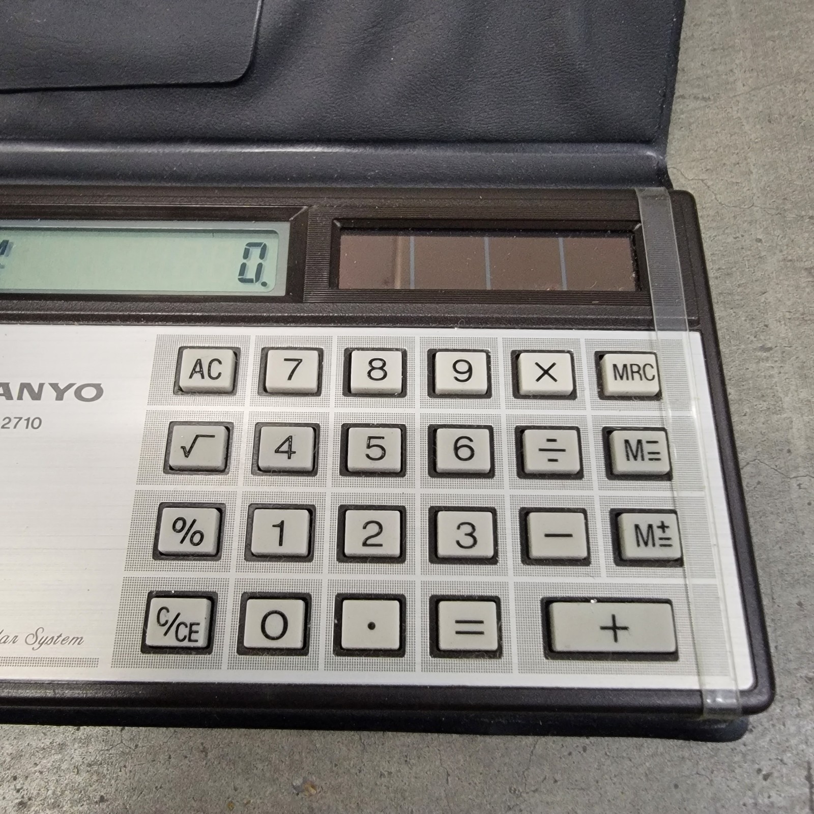 Vintage 1980’s Sanyo CX 2710 AMORPHOUS Solar Pocket Calculator Made In Japan