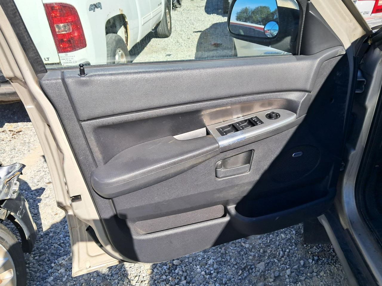 CHERGRAND 2008 Glove Box 4843573