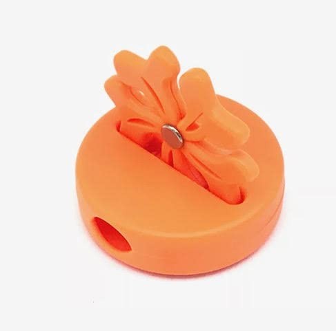 Bladesaver Thread Cutter With A Magnetic Case For Rotary Blades By Purple