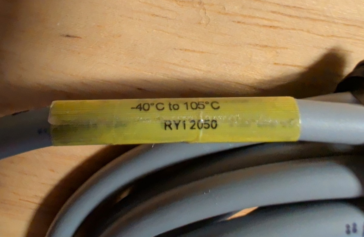 JOHNSON CONTROLS A99BB-200C Temperature Sensor, Silicon, -40C-105C RY12050