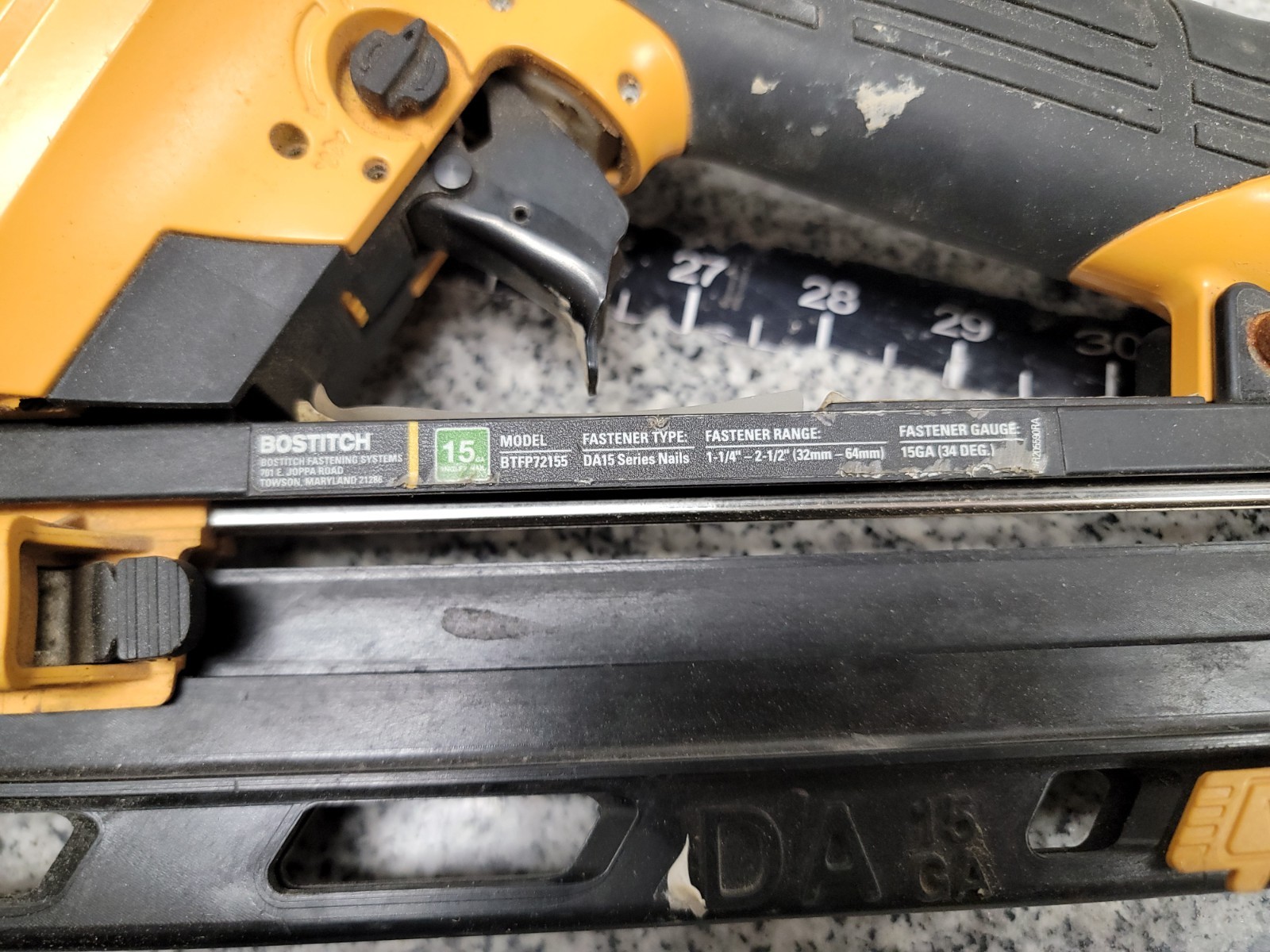 BOSTITCH BTFP72155 Smart Point 15 Gauge Finish Nailer